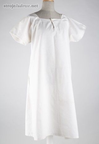 Koszula nocna, lata 30. XX&nbsp;w., Katowice. Ze&nbsp;zbiorów Muzeum Górnośląskiego w&nbsp;Bytomiu.