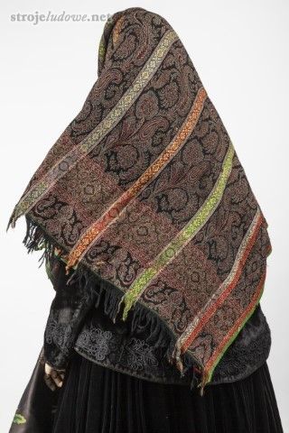 Szpigiel zimowy do&nbsp;stroju rozbarskiego, Jeżowa, początek XX&nbsp;w. Ze&nbsp;zbiorów Muzeum Górnośląskiego w&nbsp;Bytomiu.