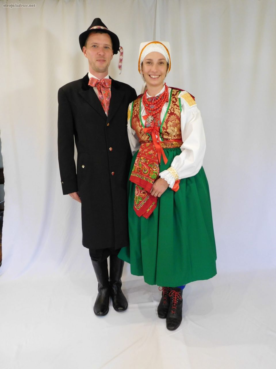 Współczesny strój wilamowski. 2020 r., fot. Justyna Majerska-Sznajder (Biöetuł)