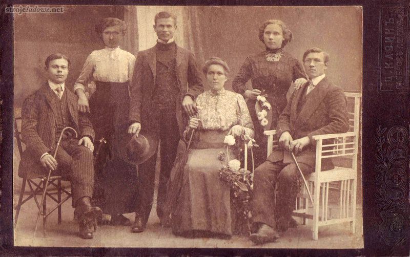 Rodzina szlachecka z okolic Zambrowa, Zakład M. Gordona w Zambrowie, ok. 1910 r., własność prywatna