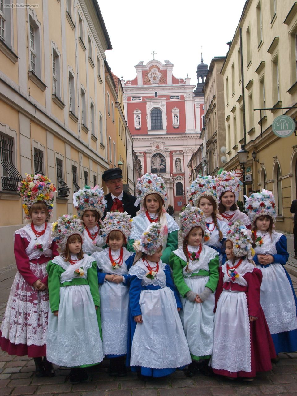 Bamberki przed poznańską Farą

Fotografię udostępniło Towarzystwo Bambrów Poznańskich