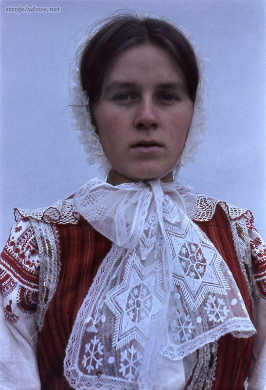 Kobieta w półczepku, fot. NN, Archiwum Naukowe Państwowego Muzeum Etnograficznego w Warszawie