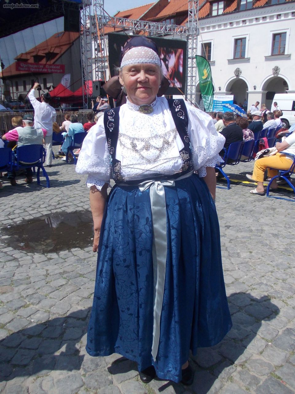 Irena Klimczak, Zespół Regionalny „Czantoria” z Ustronia. Ogólnopolski Festiwal Kapel i Śpiewaków Ludowych w Kazimierzu Dolnym, czerwiec 2014 r., fot. D. Kunecki