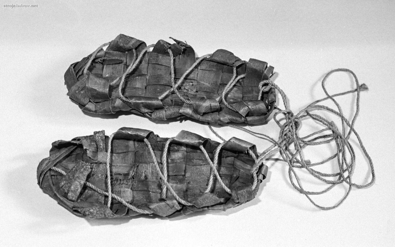 Łapcie z&nbsp;łyka lipowego (Postoły), Okopy, pow. Chełm