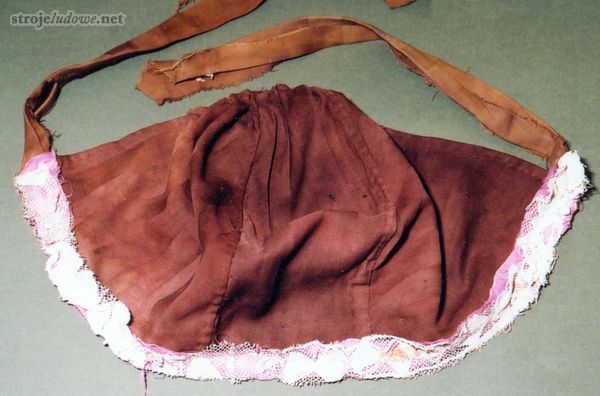 Czepek bawełniany, Biała, pow. Radzyń Podlaski, koniec XIX w., ze&nbsp;zbiorów Muzeum Narodowego w&nbsp;Lublinie, fot. P. Maciąg