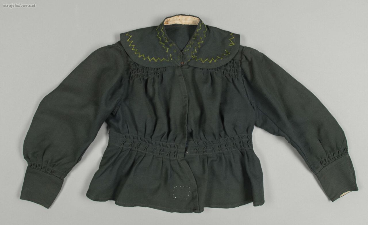 Kaftan kobiecy - przód, Wojcieszków, pow. Łuków, ok. 1881&nbsp;r., ze&nbsp;zbiorów Muzeum Narodowego w&nbsp;Lublinie, fot. Małgorzata Niećko