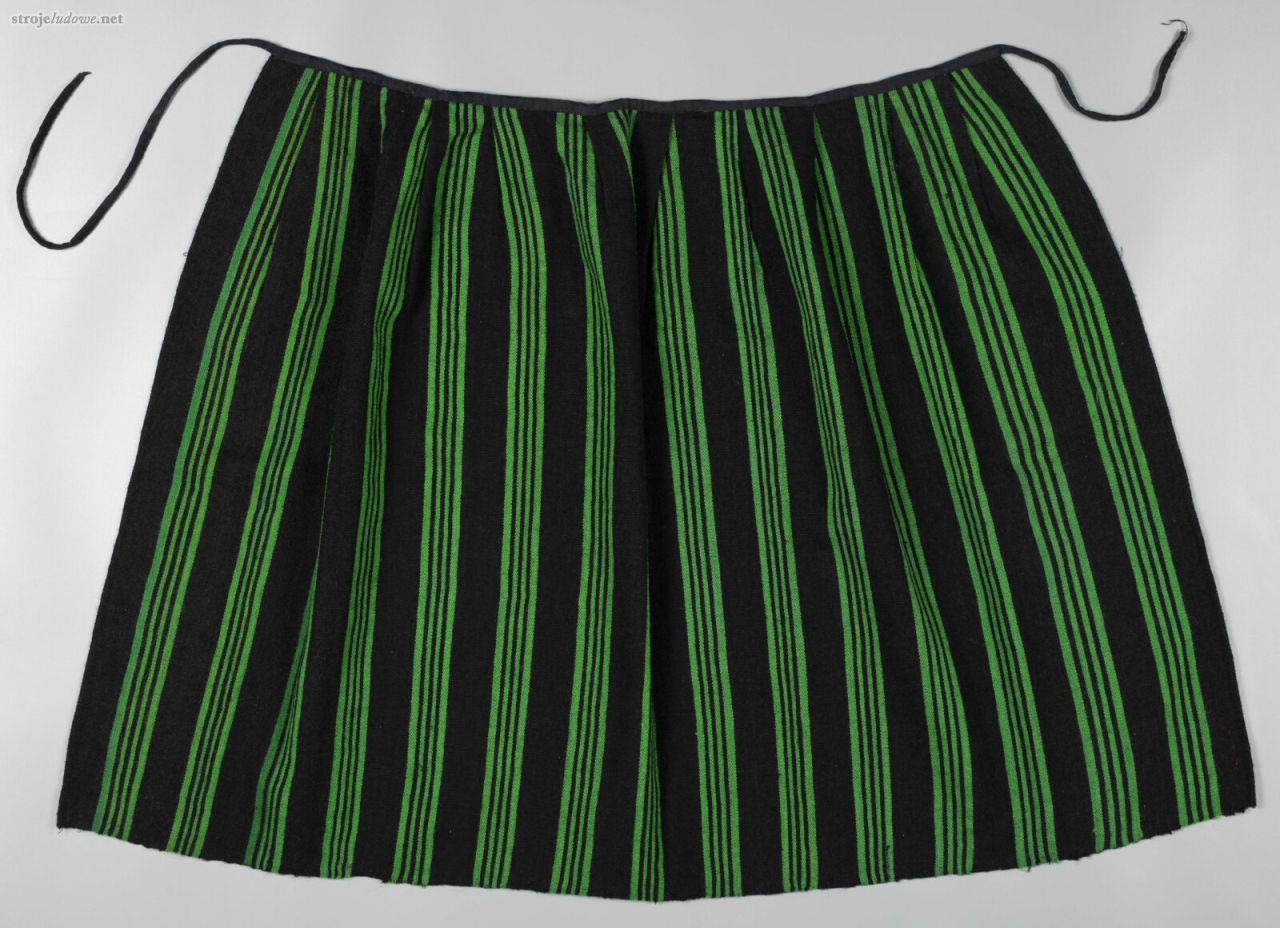 Zapaska lniano-wełniana w&nbsp;paski, Fiukówka, pow. Łuków, 1955&nbsp;r., ze&nbsp;zbiorów Muzeum Narodowego w&nbsp;Lublinie, fot. Małgorzata Niećko