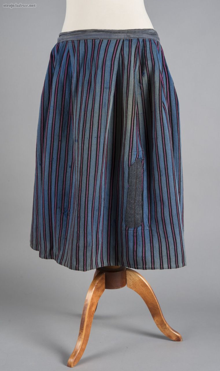 Wełniak, „spódnik”, 1880&nbsp;r., Jażyniec pow. Wolsztyn,  ze&nbsp;zbiorów Muzeum Kultur Świata oddziału Muzeum Narodowego w&nbsp;Poznaniu, fot. S. Obst