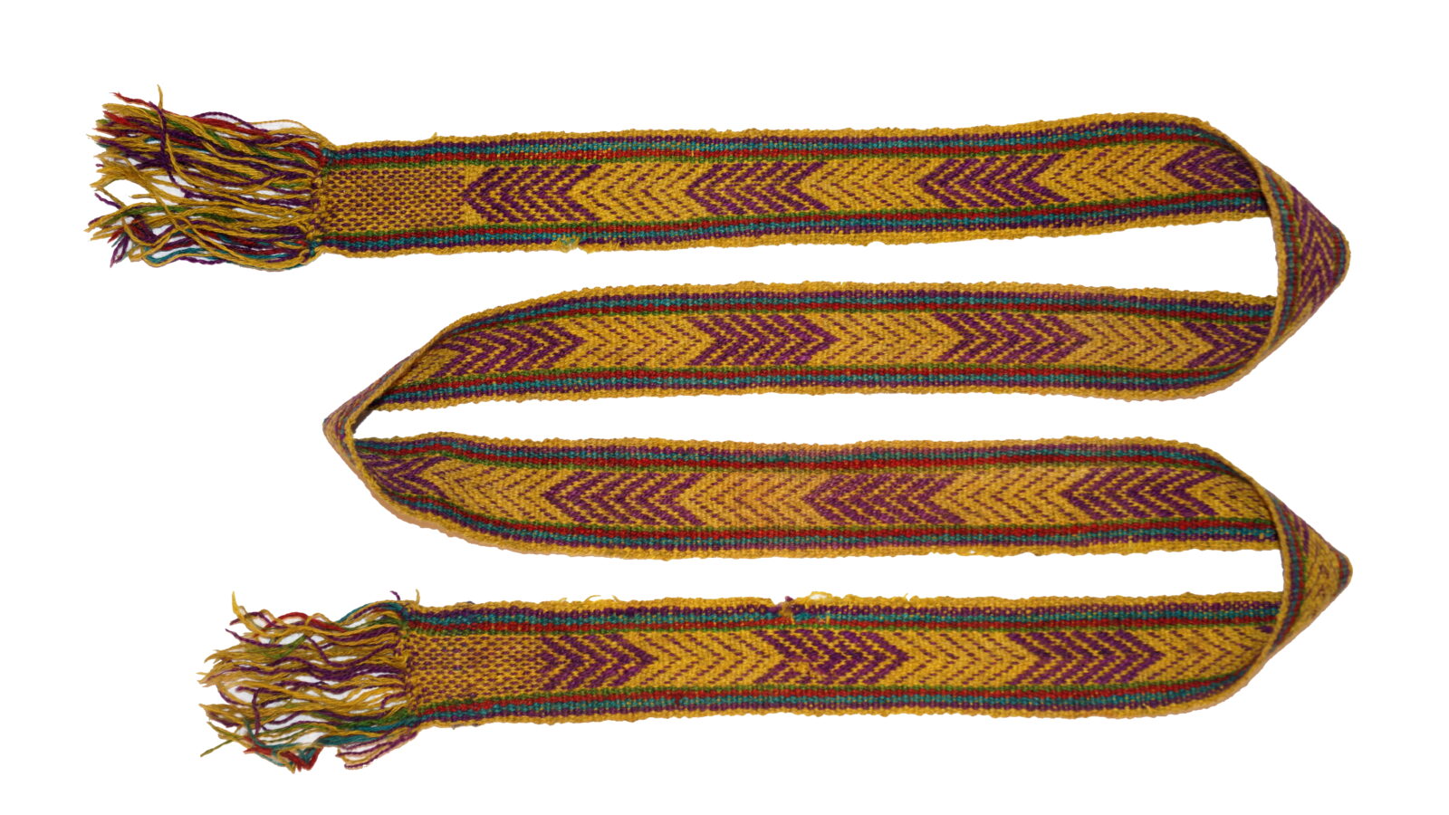 Krajka (pojas), ze zbiorów Podlaskiego Muzeum Kultury Ludowej, fot. Ł. Prończyk
Barwny pas, tkany z nici wełnianych techniką „na nodze" miał zwykle długość około dwóch metrów i przeciętnie około pięciu centymetrów szerokości. Tkany był we wzory geometryczne. Przepasywano nim koszule robocze a zimą kożuchy.