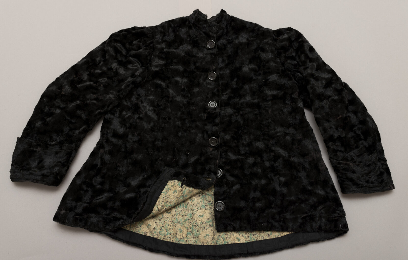 Watowana jaczka zimowa, Chazy, lata 20-30. XX&nbsp;w. ze&nbsp;zbiorów Muzeum Ziemi Rawickiej, fot. A. Pląskowska